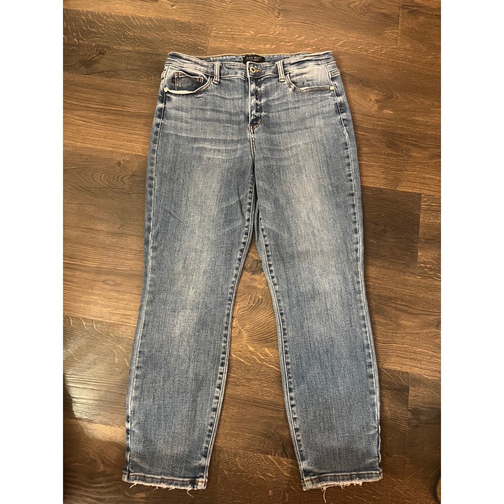 Judy Blue Boyfriend Fit High Rise Raw Hem Jeans Medium Wash JB82277MD-CO 13/31